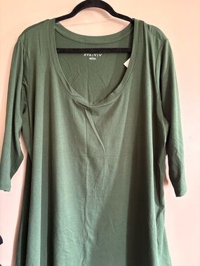 NWT Ava & Viv Green Scoop Neck Tunic with Elbow Length Sleeve size 1X